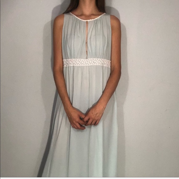 Vintage Other - ‼️❗️SOLD❗️‼️1960s Van Raalte Nightgown